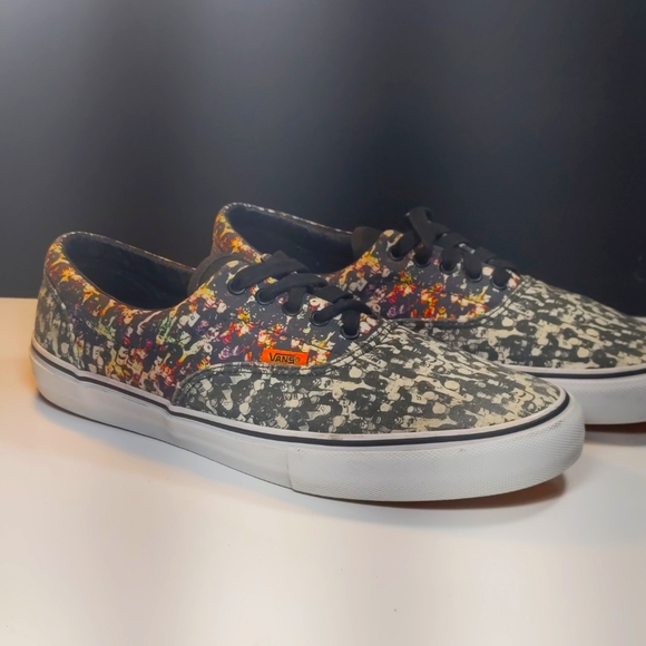 Vans Professional Skateboarding Sneakers - Picture 2 of 9